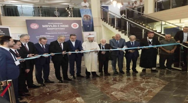 Diyanet İşleri Başkanı Erbaş: “İslam dünyası aidiyetleri birer ayrışma sebebi olarak görme yanılgısından kurtulmuş değildir”