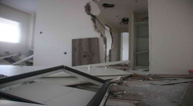 Diyarbakırda kiracının evi inşaat alanına çevirerek ayrıldığı iddiası