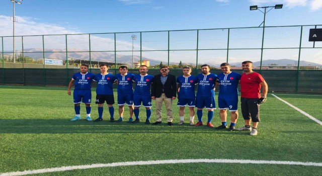 Dostluk maçının galibi emniyet oldu