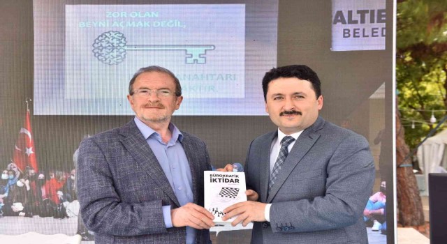 Dr. Ali Osman Saliden imza günü