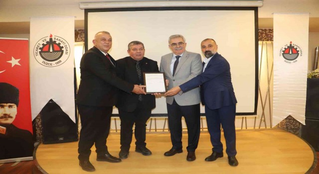 Düzce TSOda devir teslim yapıldı