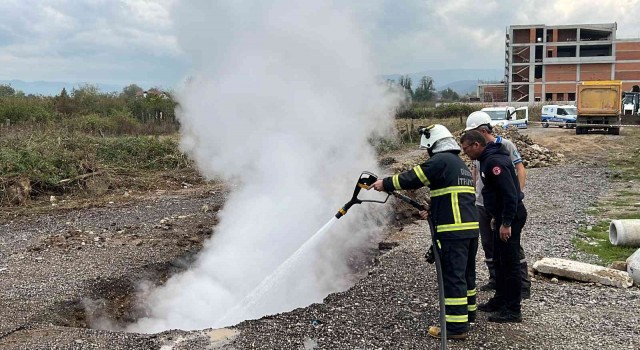 Düzcede doğal gaz boru hattındaki yangın söndürüldü