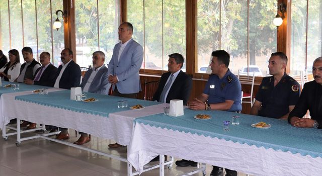 Düziçi Kaymakamı Turgay İlhan, Muhtarlarla bir araya geldi