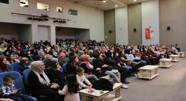 Ebeveynlere Çocuklarınızı sevin uyarısı