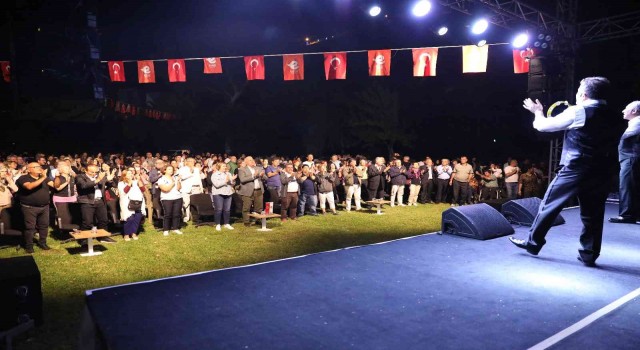 Efelerli vatandaşlardan Ortadaki Oyuna yoğun ilgi
