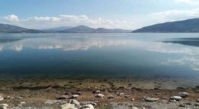 Eğirdir Gölünde kadın cesedi bulundu