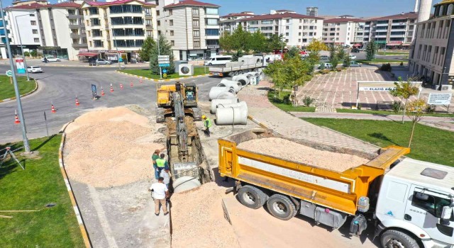 Elazığda altyapı yenileme çalışmaları sürüyor