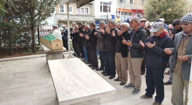 Elazığda öldürülen kadın Tekirdağda defnedildi