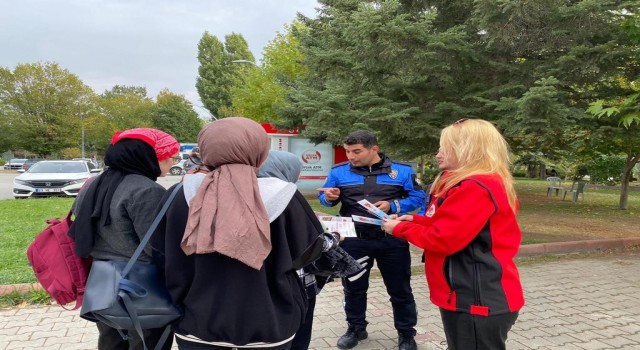 Elazığda polis, üniversite öğrencilerini bilgilendirdi