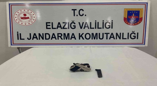 Elazığda ruhsatsız tabanca ele geçirildi