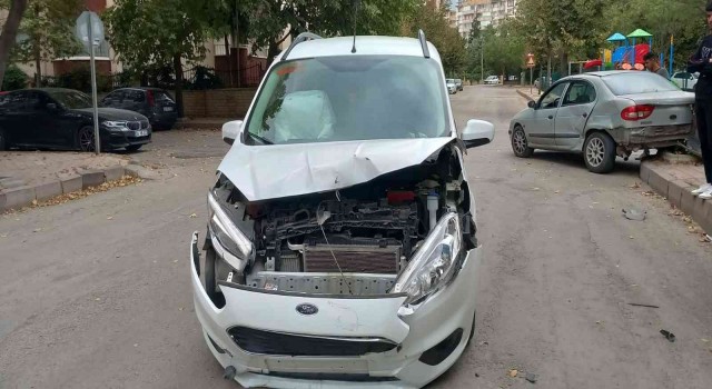 Elazığda trafik kazası: 2 yaralı