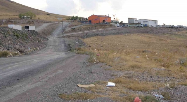 Elazığda vahşet: Saatlerce işkence ettiği kadını öldürüp cesedini çöp toplama merkezi yakınına attı