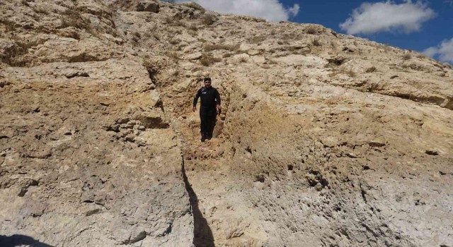 Ercişteki 11 basamaklı Urartu limanı su altından görüntülendi