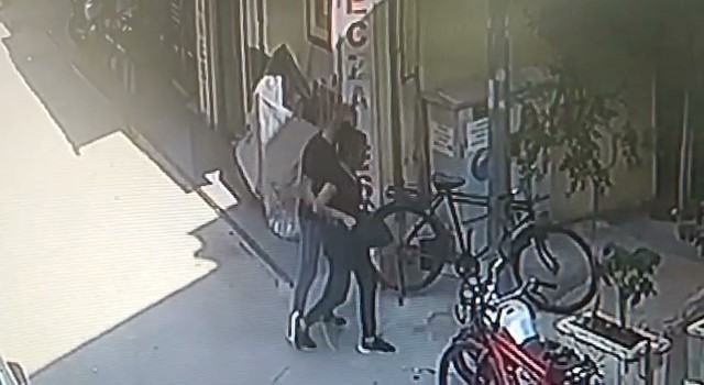 Erkek arkadaşı tarafından darp edilen kadın “düştüm” diyerek şikayetçi olmadı