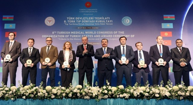 ERÜye TÜSEBden Ödül