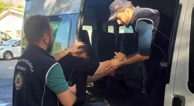 Erzincanda göçmen kaçakçılığı suçundan 1 kişi tutuklandı