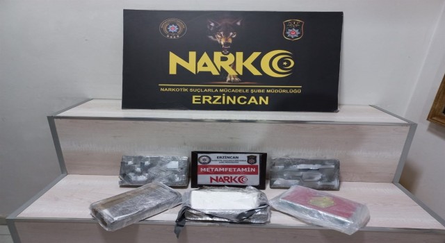 Erzincanda termoking içerisinde 5 kilo 454 gram metamfetamin ele geçirildi