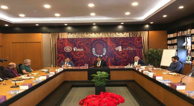 Esenlerde “Vasiletün-Necat Bir Şaheseri Yeniden Okumak” kitabı tanıtıldı