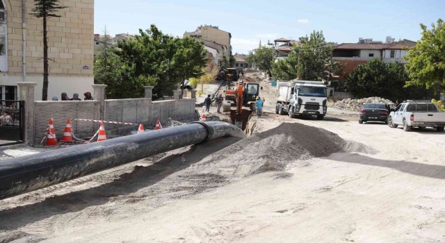 Esentepe Ve Sümer Mahallesinde altyapı yenileme çalışmaları devam ediyor