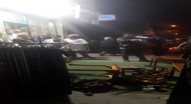 Esenyurtta iş yeri önünde silahlı saldırı: 1 ölü