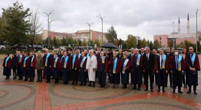 ESOGÜde 2022-2023 Akademik Yılı törenle açıldı