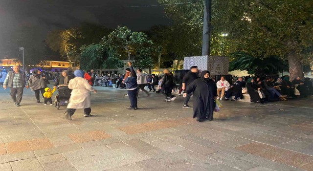 Eyüpsultanda Mevlit Kandili coşkusu