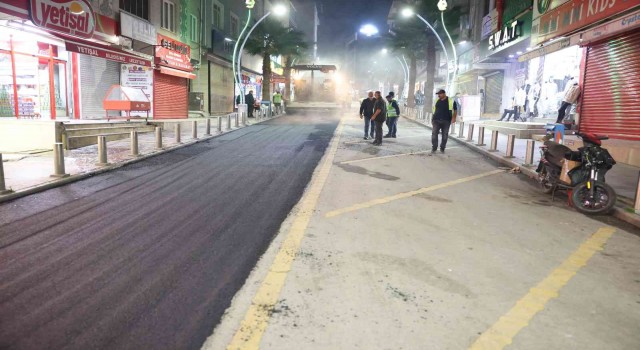 Fatih Caddesine 560 ton asfalt serildi