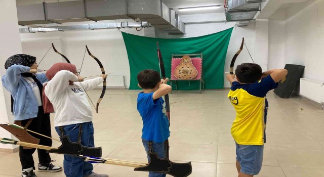 Fatsada Gençlik Merkezi kurslarına ilgi artıyor