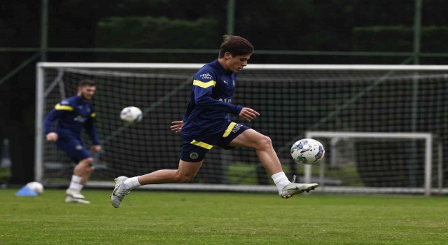 Fenerbahçe, Medipol Başakşehir maçı hazırlıklarına başladı
