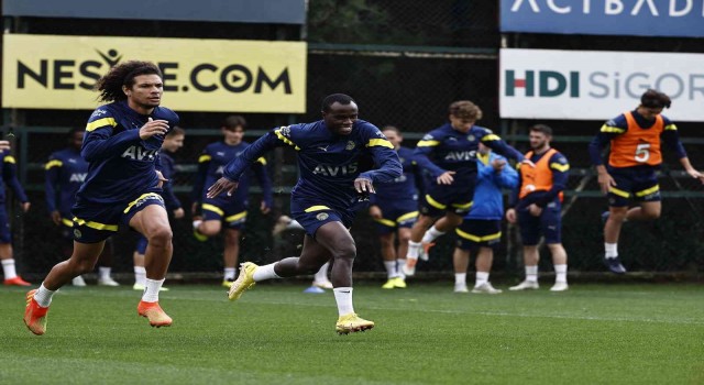 Fenerbahçede Başakşehir maçı hazırlıkları devam etti