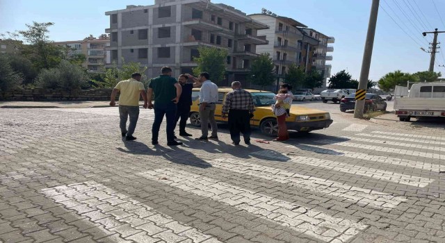 Gazipaşada motosiklet ile otomobil çarpıştı: 1 yaralı