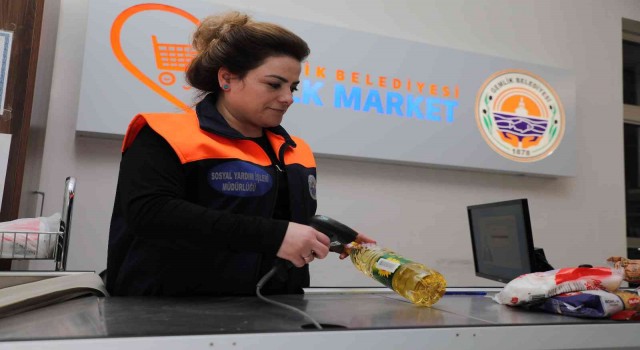 Gemlikteki bu markette para geçmiyor