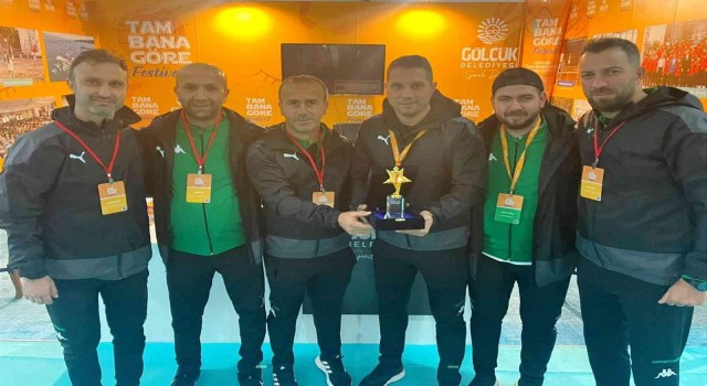 Gölcük Belediyesi Genç Belediye ödülünü kazandı