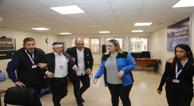 Gölcükte afet tatbikatı yapıldı