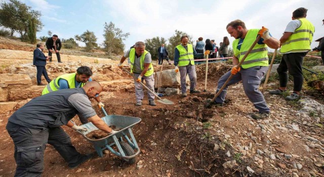 Gölyazıda 2500 yıllık tarih gün yüzüne çıkıyor