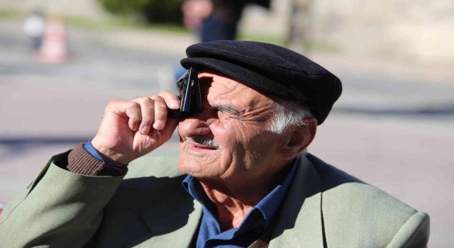 Gümüşhanede vatandaşların güneş tutulması merakı