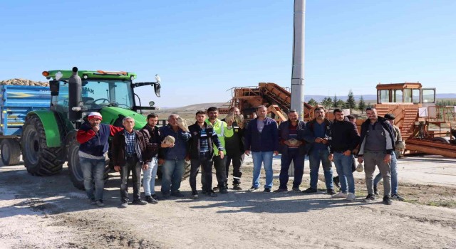Günyüzünde şeker pancarı alımına başlandı