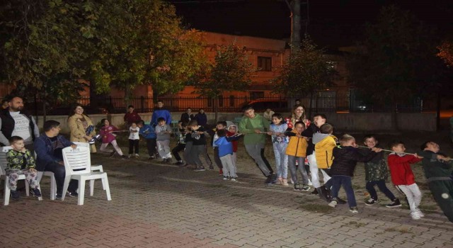 Gürsunun mahallelerinde festival havası