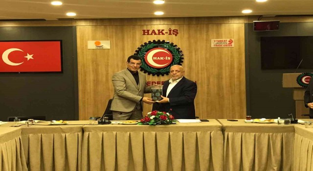HAK-İŞ Genel Başkanı Arslan: “İlkemiz, Başkenti Kudüs olan bağımsız ve özgür bir Filistin devleti kurulana kadar bu mücadelemizi sürdüreceğiz”