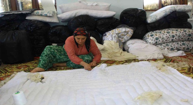 Hakkaride unutulmaya yüz tutmuş yorgancılık yaşatılıyor