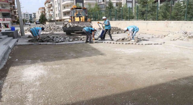 Haliliyede 4 mahalle daha parke taşıyla döşeniyor