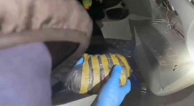 Hatayda 1 kilo 640 gram metamfetamin ele geçirildi