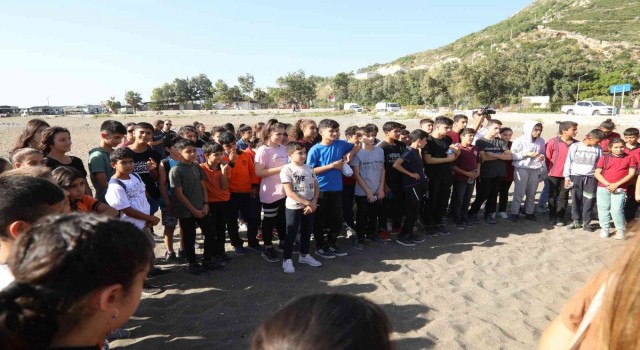 Hatayda 100 öğrenciye deniz kirliliği anlatıldı