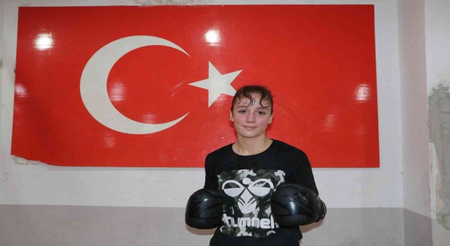 Hiç kaybetmedi, 18 yaşında dünya şampiyonu oldu