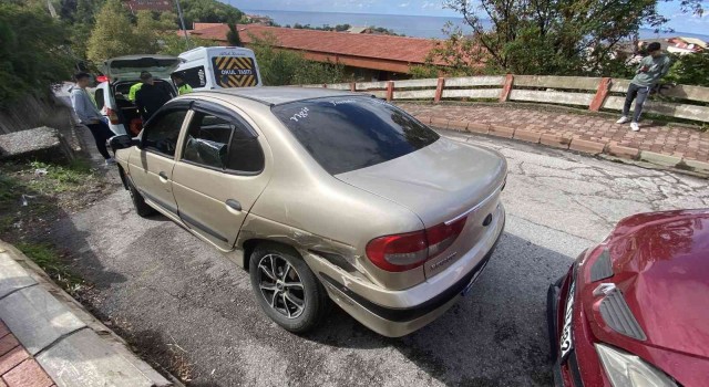 İki otomobilin çarpıştığı kazada 10 yaşındaki çocuk yaralandı