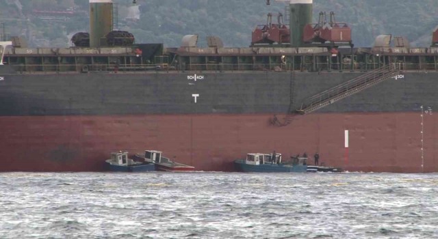 İstanbul Boğazında arıza yapan yük gemisi Sarıyer açıklarına çekildi