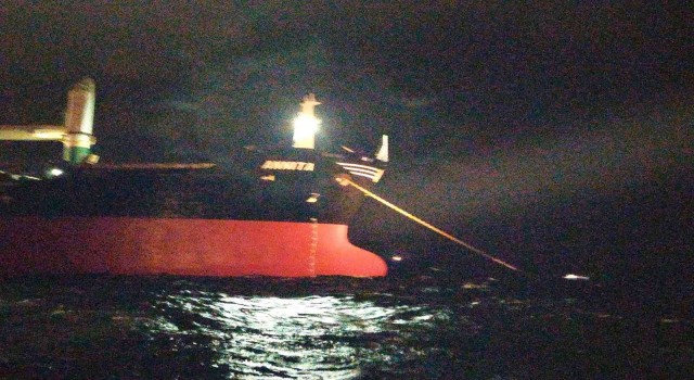İstanbul Boğazında yük gemisi arıza yaptı