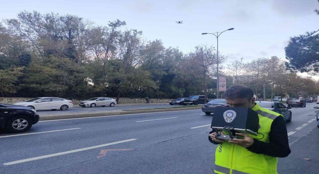 İstanbulda dronlu trafik denetimi