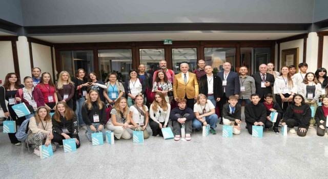 İstanbulu gezmeye Ümraniye Belediye Başkanı İsmet Yıldırım ile başladılar