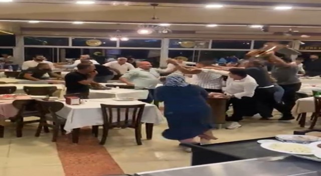 İstek şarkı kavgasında müşterinin kafasında sandalye kırdılar